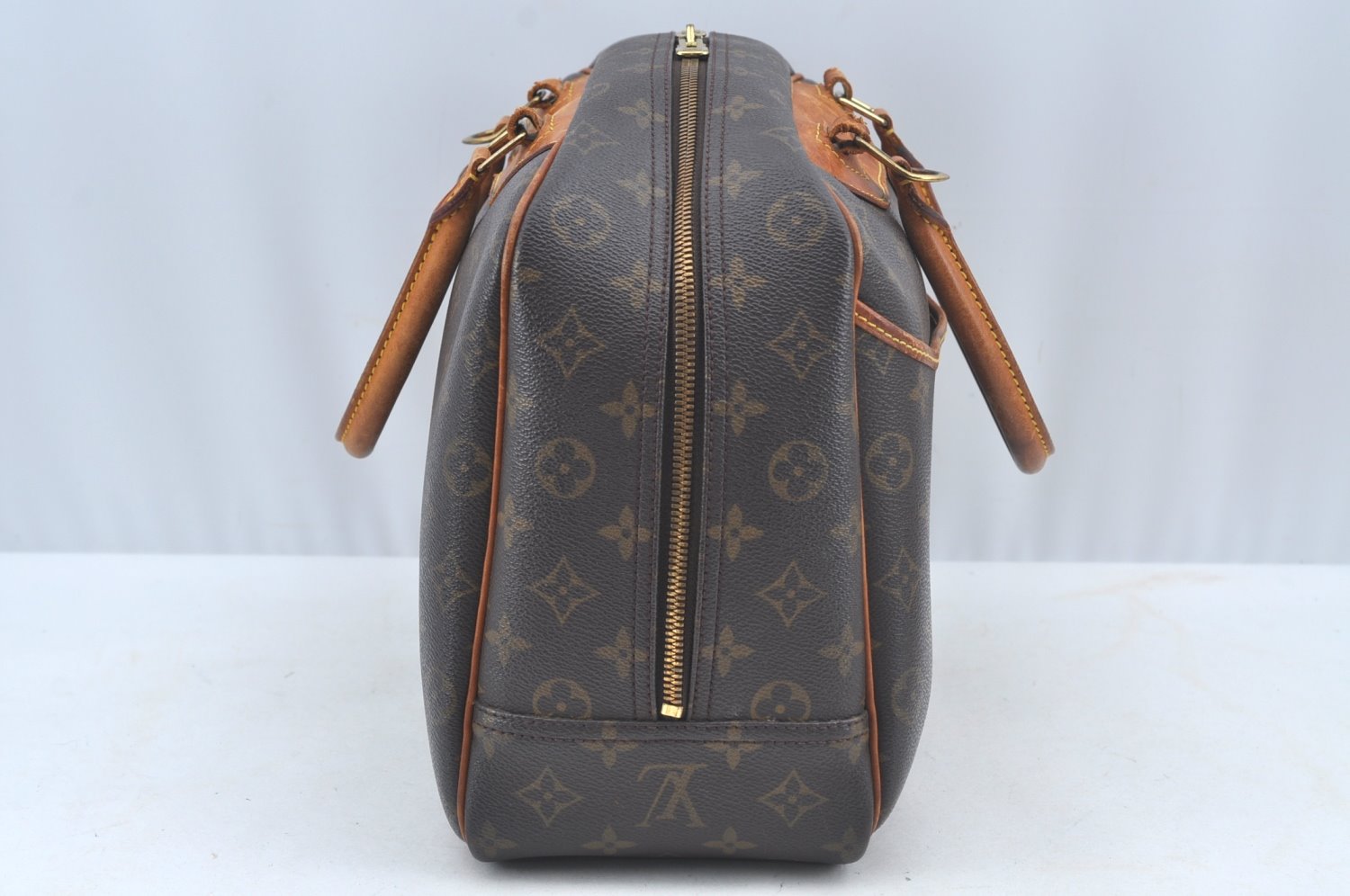 Authentic Louis Vuitton Monogram Deauville Hand Bag M47270 LV K8306