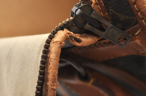 Authentic Louis Vuitton Monogram Sac Chaussures 35 Boston Bag Old Model LV K8324