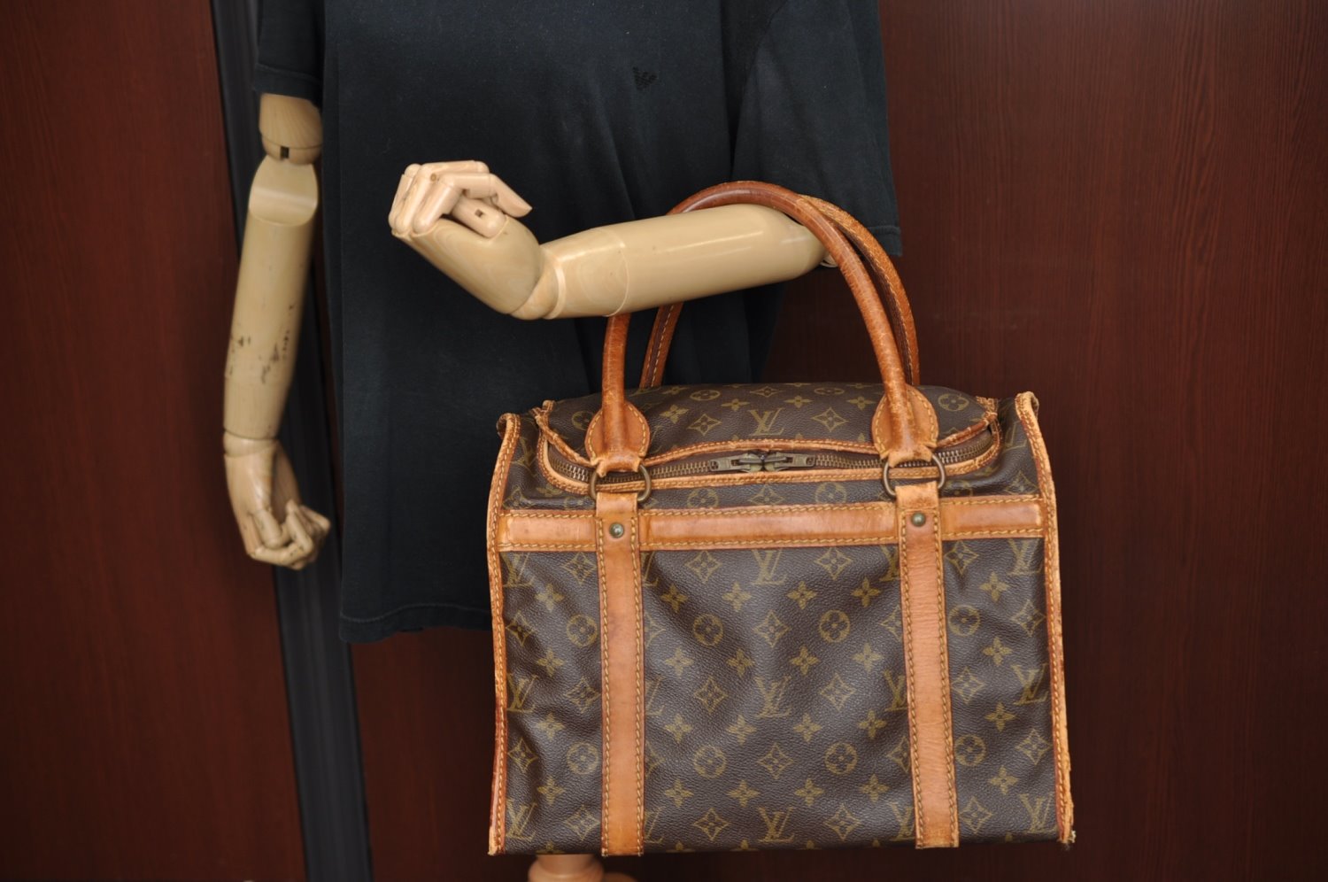 Authentic Louis Vuitton Monogram Sac Chaussures 35 Boston Bag Old Model LV K8324