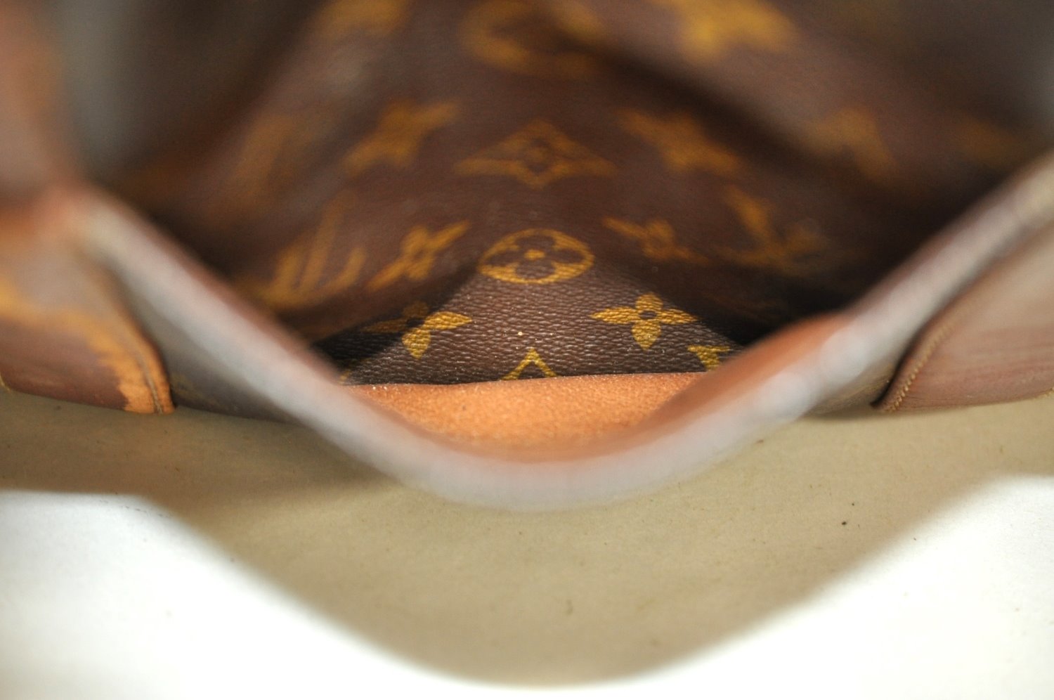 Authentic Louis Vuitton Monogram Sac Weekend GM Vintage Tote Bag M42420 LV K8327