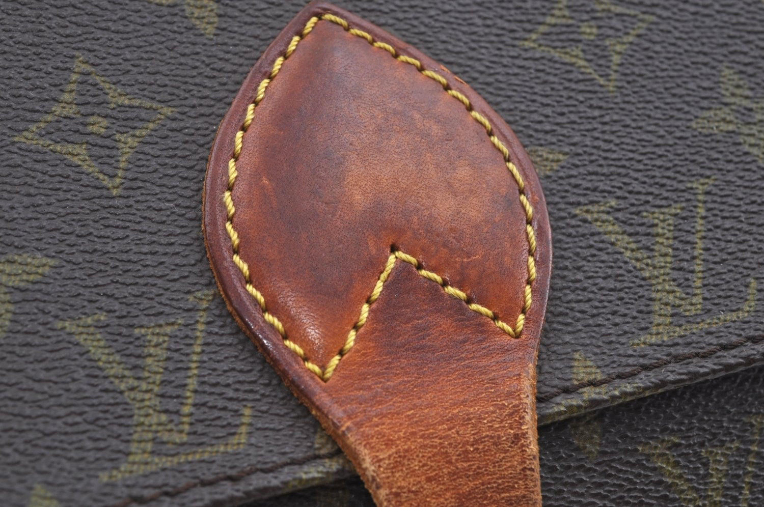 Authentic Louis Vuitton Monogram Cartouchiere GM Shoulder Bag Old Model K8328