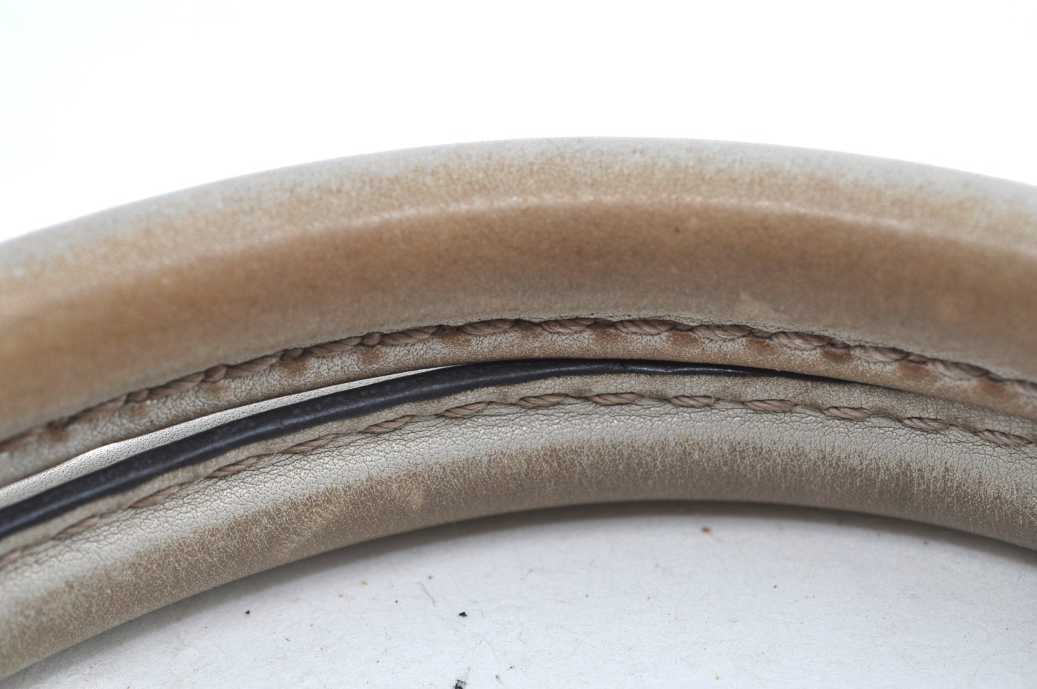 Authentic GUCCI Guccissima Sukey Shoulder Tote Bag GG Leather 211944 White K8361