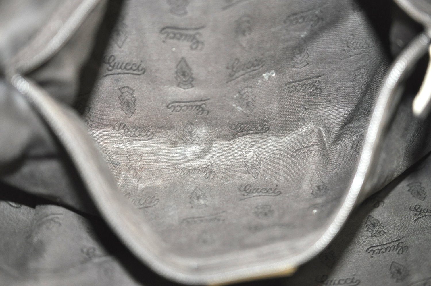 Authentic GUCCI Guccissima Sukey Shoulder Tote Bag GG Leather 211944 White K8361