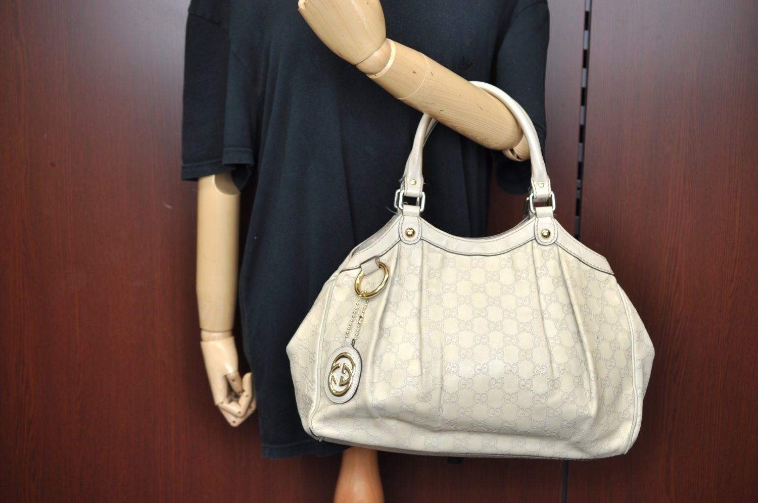Authentic GUCCI Guccissima Sukey Shoulder Tote Bag GG Leather 211944 White K8361