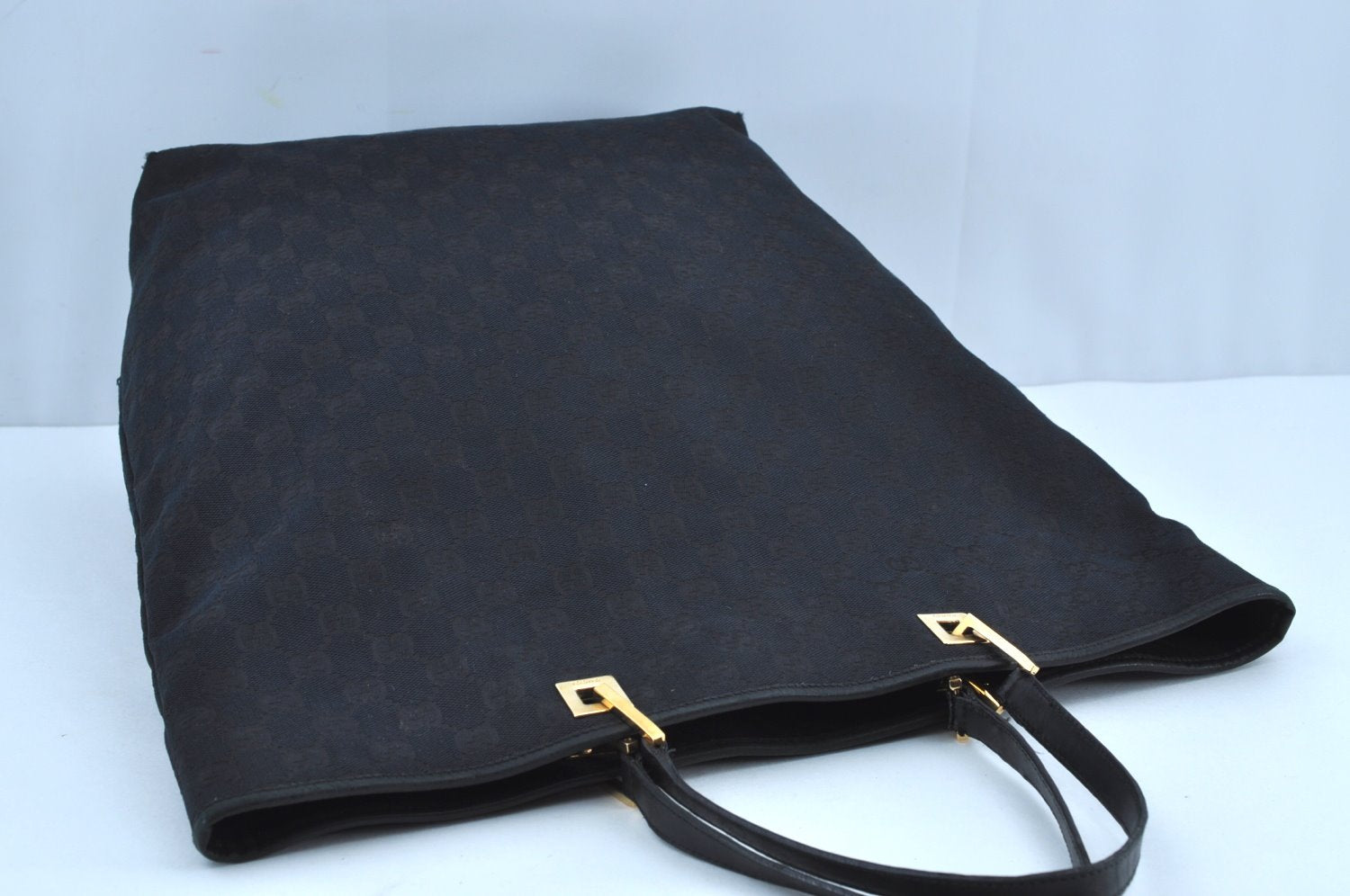Authentic GUCCI Vintage Shoulder Tote Bag GG Canvas Leather Black K8366
