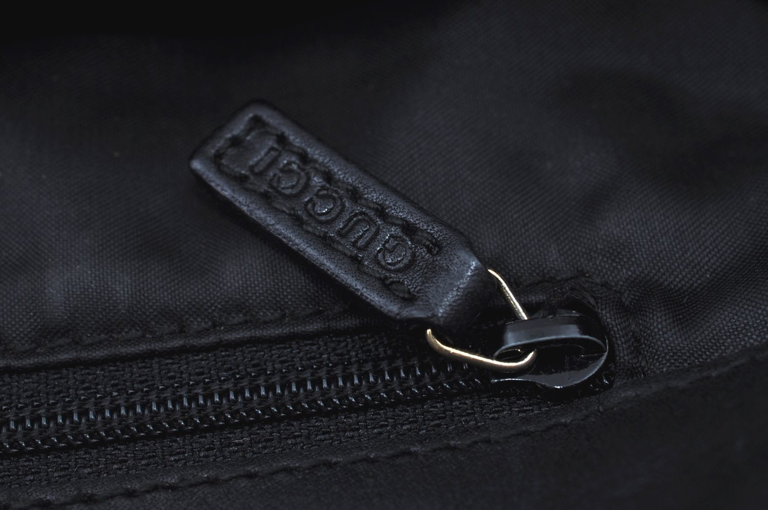 Authentic GUCCI Vintage Shoulder Tote Bag GG Canvas Leather Black K8366