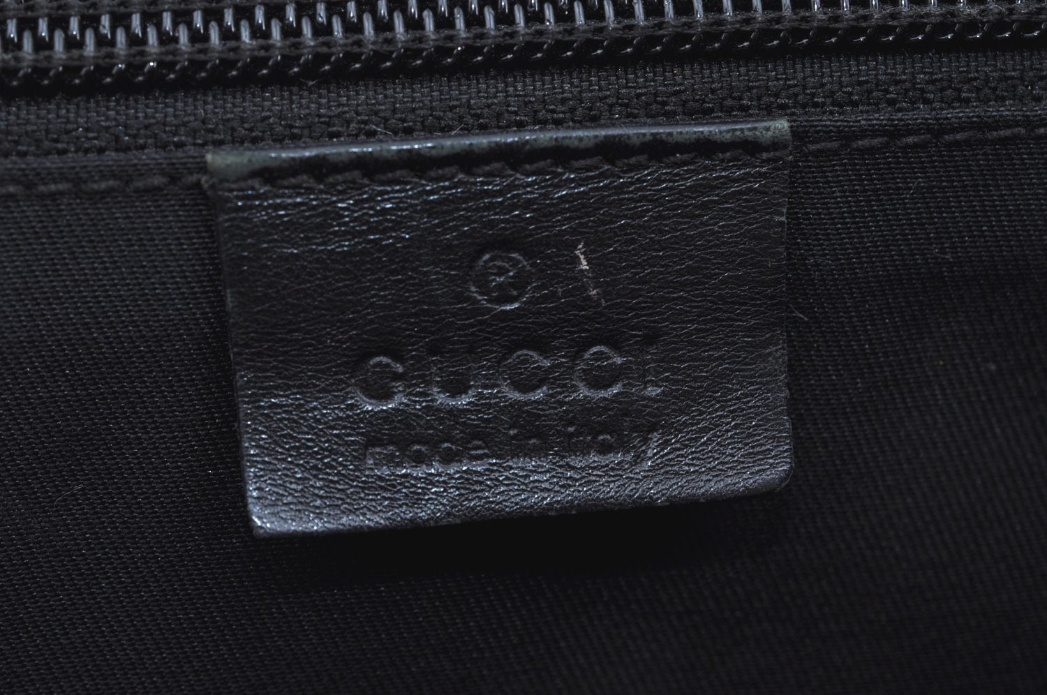 Authentic GUCCI Shoulder Cross Body Bag GG Canvas Leather Black K8377