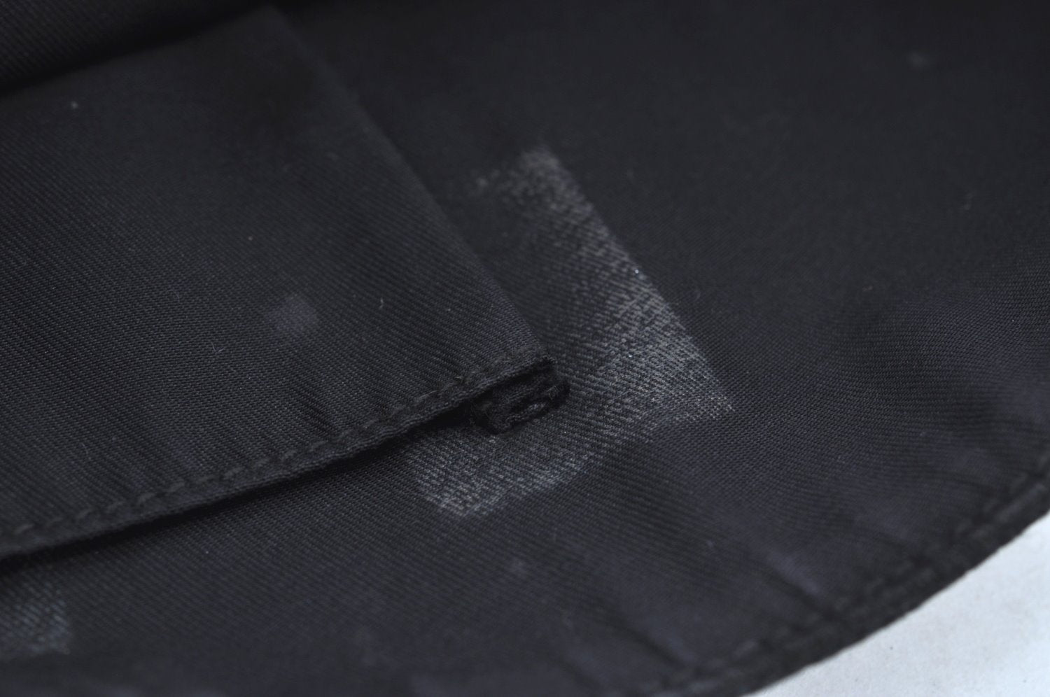 Authentic GUCCI Shoulder Cross Body Bag GG Canvas Leather Black K8377