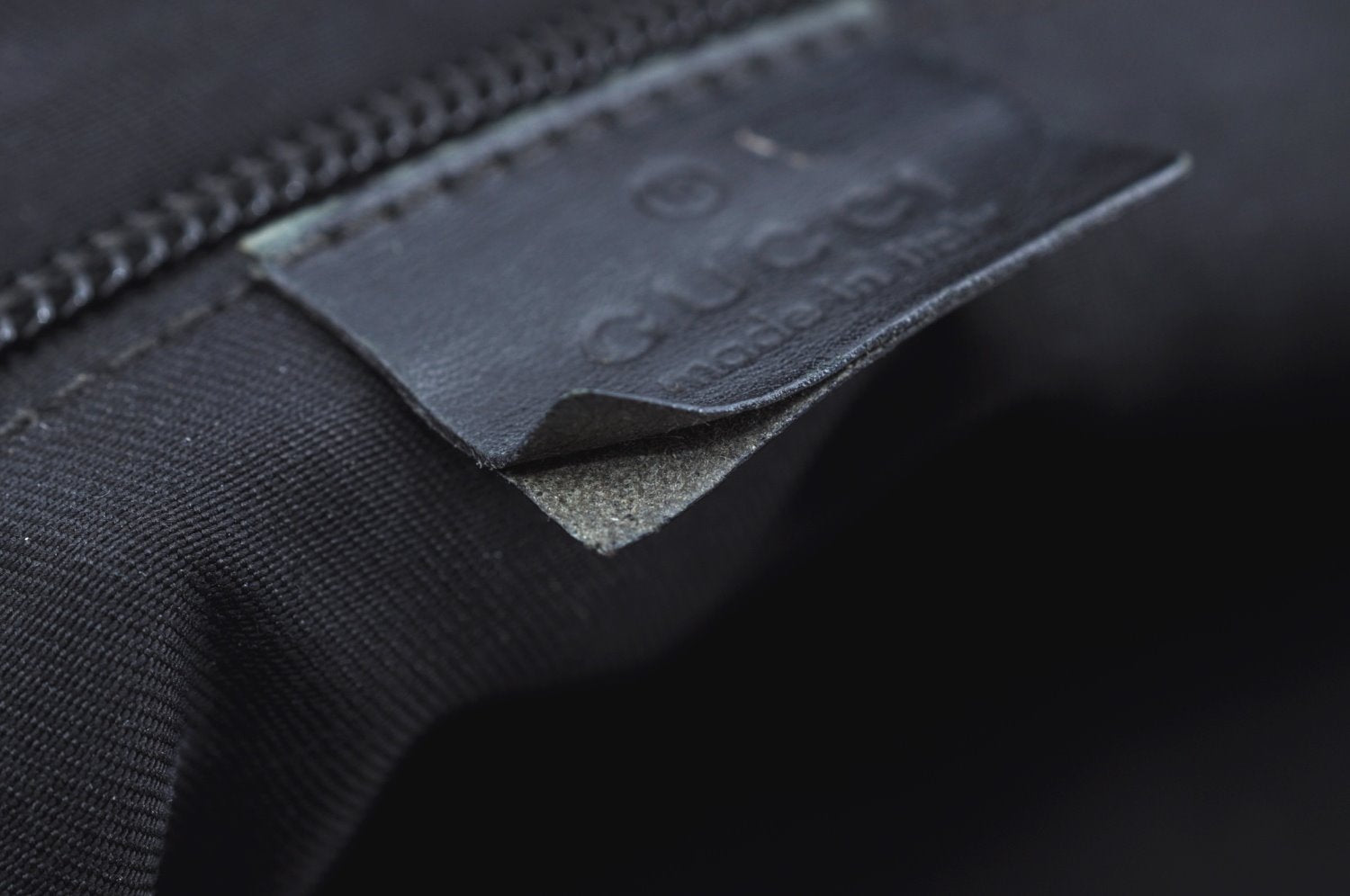 Authentic GUCCI Shoulder Cross Body Bag GG Canvas Leather Black K8377