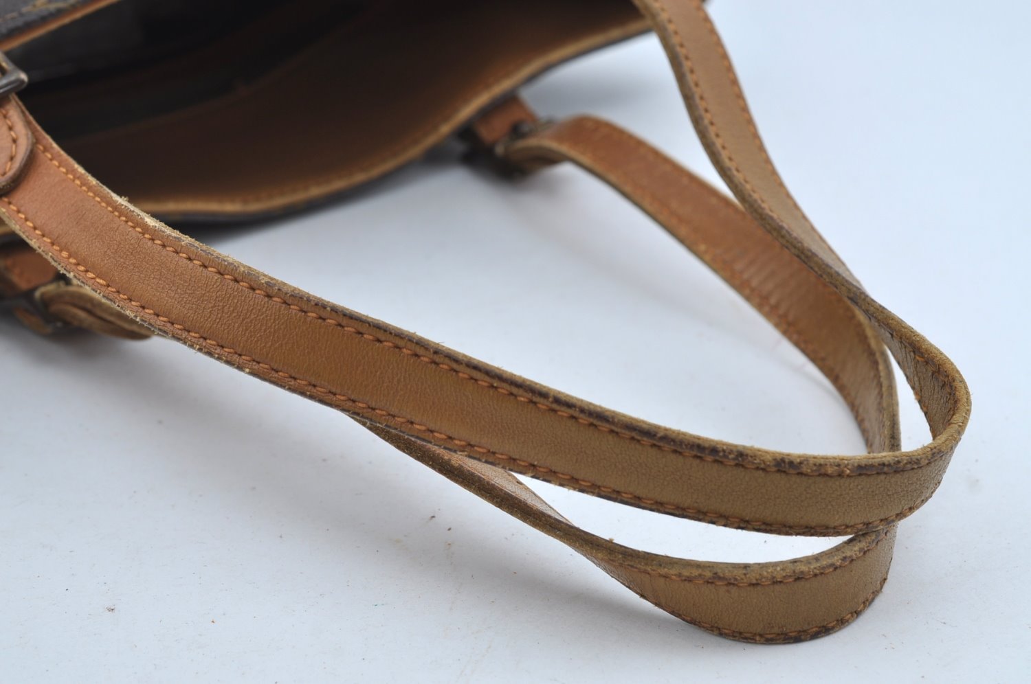 Authentic Louis Vuitton Monogram Bucket GM Shoulder Bag T42236 USA Model K8379