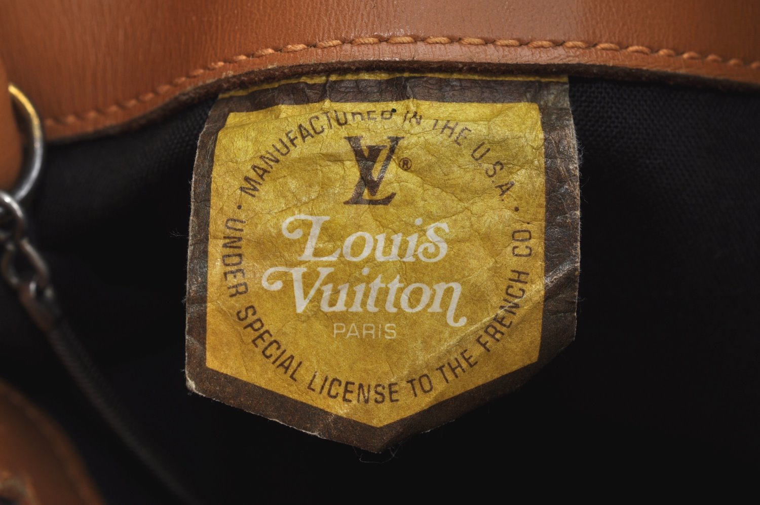 Authentic Louis Vuitton Monogram Bucket GM Shoulder Bag T42236 USA Model K8379