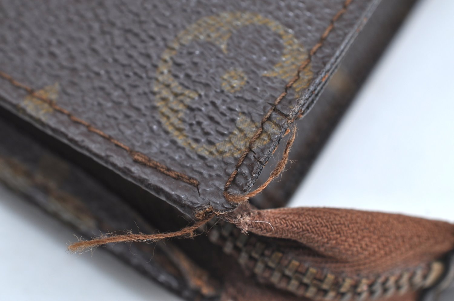 Auth Louis Vuitton Monogram Poche Toilette 26 Cosmetics Pouch Old Model LV K8382