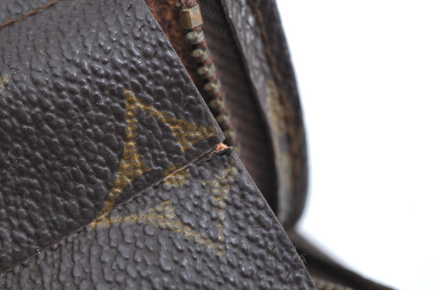 Auth Louis Vuitton Monogram Poche Toilette 26 Cosmetics Pouch Old Model LV K8382