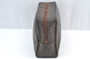 Auth Louis Vuitton Monogram Trousse Toilette 28 Clutch Hand Bag Old Model K8383