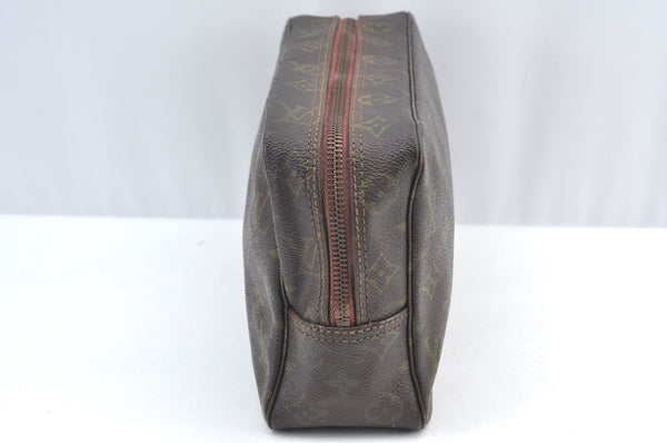 Auth Louis Vuitton Monogram Trousse Toilette 28 Clutch Hand Bag Old Model K8383