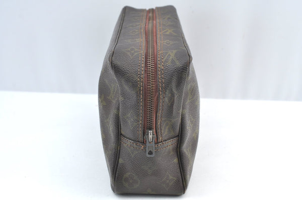Auth Louis Vuitton Monogram Trousse Toilette 28 Clutch Hand Bag Old Model K8383