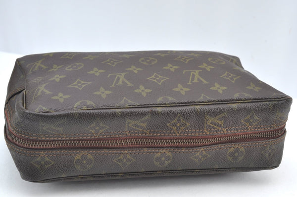 Auth Louis Vuitton Monogram Trousse Toilette 28 Clutch Hand Bag Old Model K8383