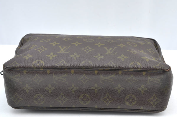 Auth Louis Vuitton Monogram Trousse Toilette 28 Clutch Hand Bag Old Model K8383
