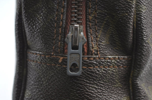 Auth Louis Vuitton Monogram Trousse Toilette 28 Clutch Hand Bag Old Model K8383