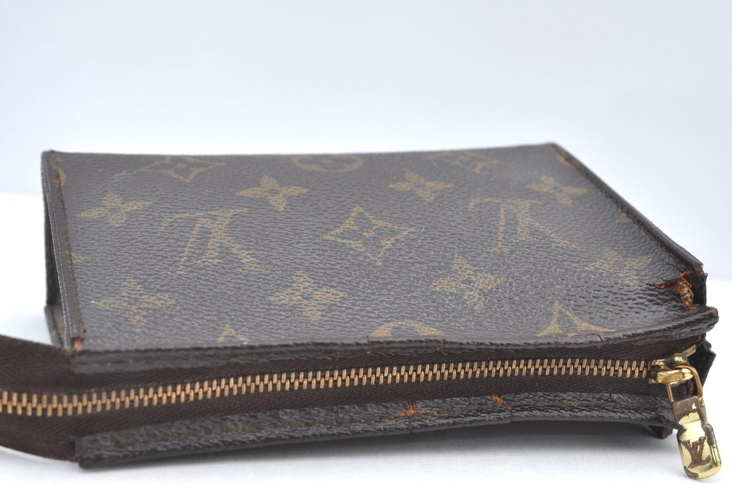Authentic Louis Vuitton Monogram Poche Toilette 15 M47546 Cosmetics Pouch K8385