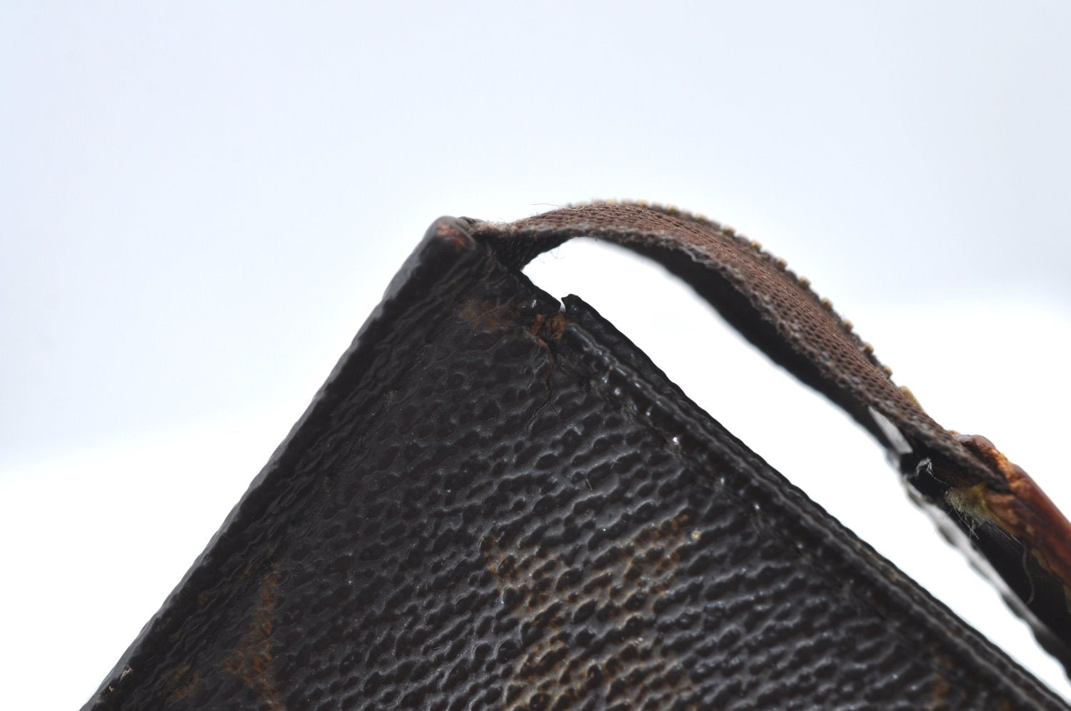 Authentic Louis Vuitton Monogram Poche Toilette 15 M47546 Cosmetics Pouch K8385