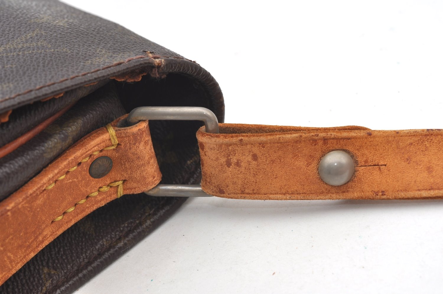 Authentic Louis Vuitton Monogram Cartouchiere MM Shoulder Bag Old Model K8386