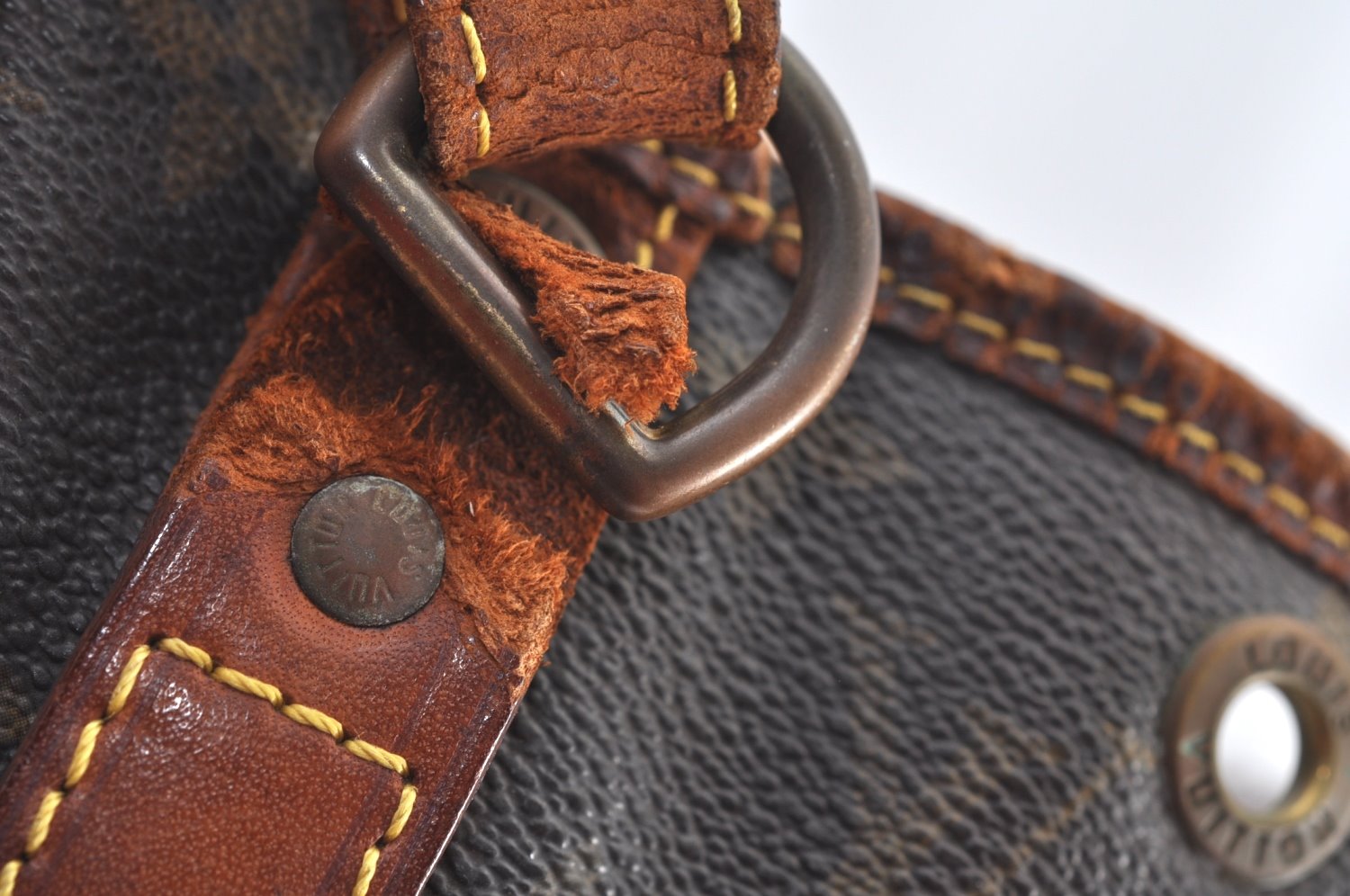 Authentic Louis Vuitton Monogram Petit Noe M42226 Drawstring Bag Junk K8387