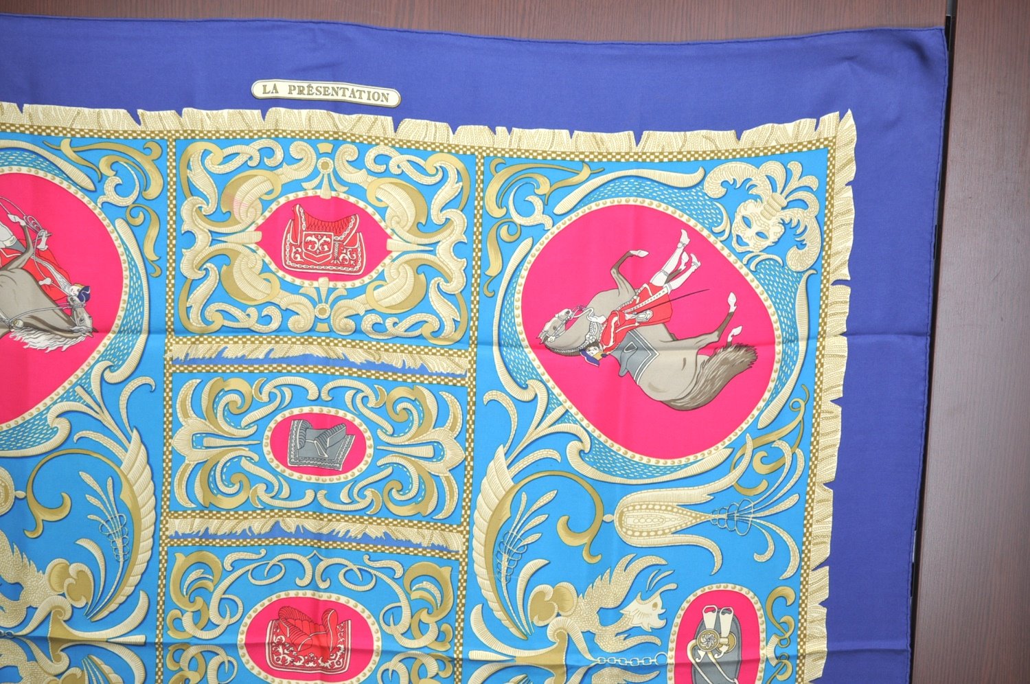 Authentic HERMES Carre 90 Scarf 