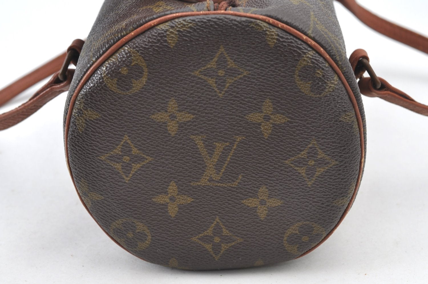 Authentic Louis Vuitton Monogram Papillon 26 Hand Bag Old Model LV K8391