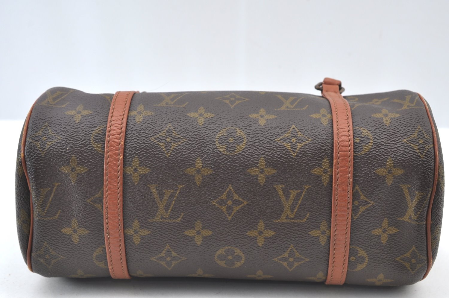 Authentic Louis Vuitton Monogram Papillon 26 Hand Bag Old Model LV K8391