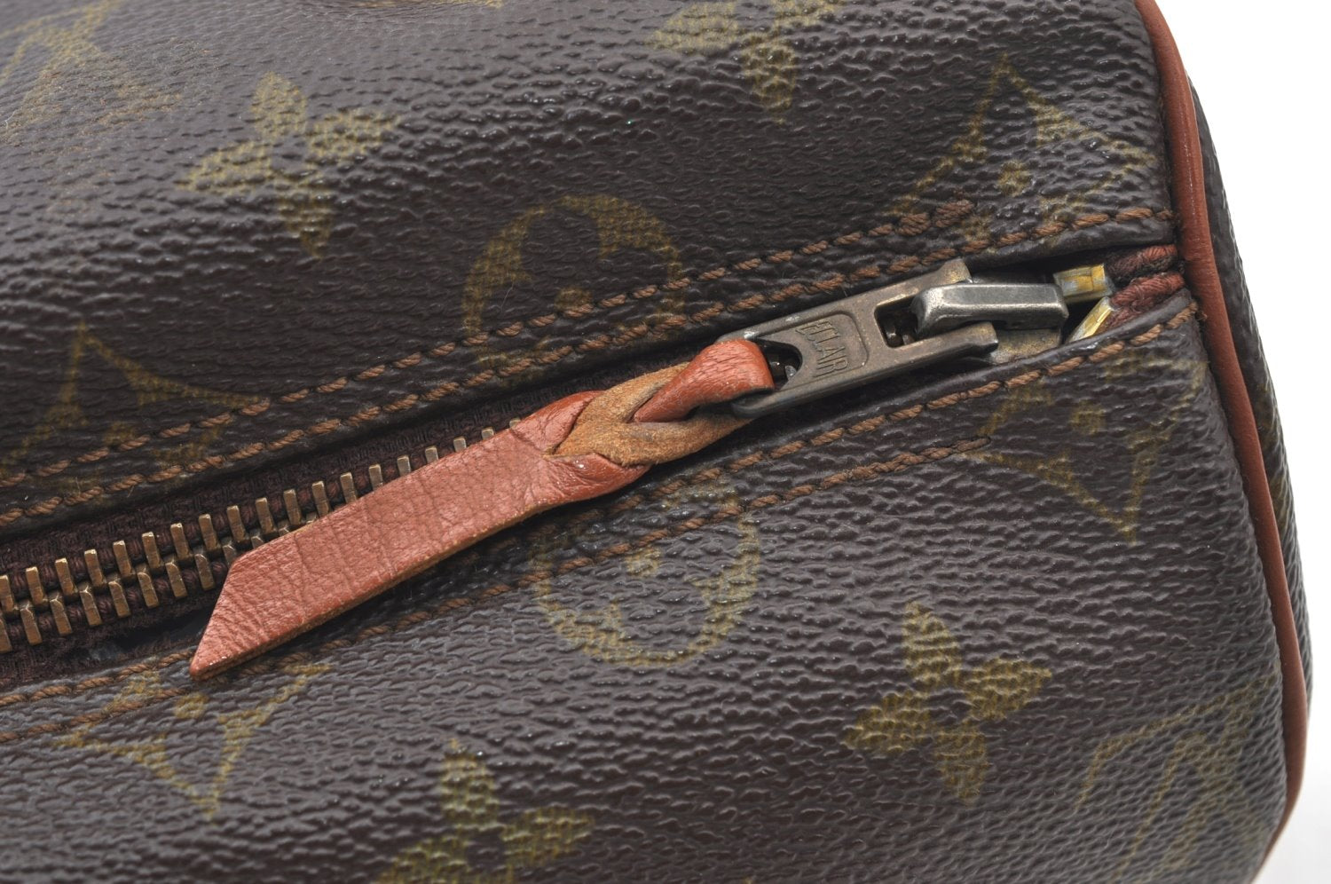 Authentic Louis Vuitton Monogram Papillon 26 Hand Bag Old Model LV K8391