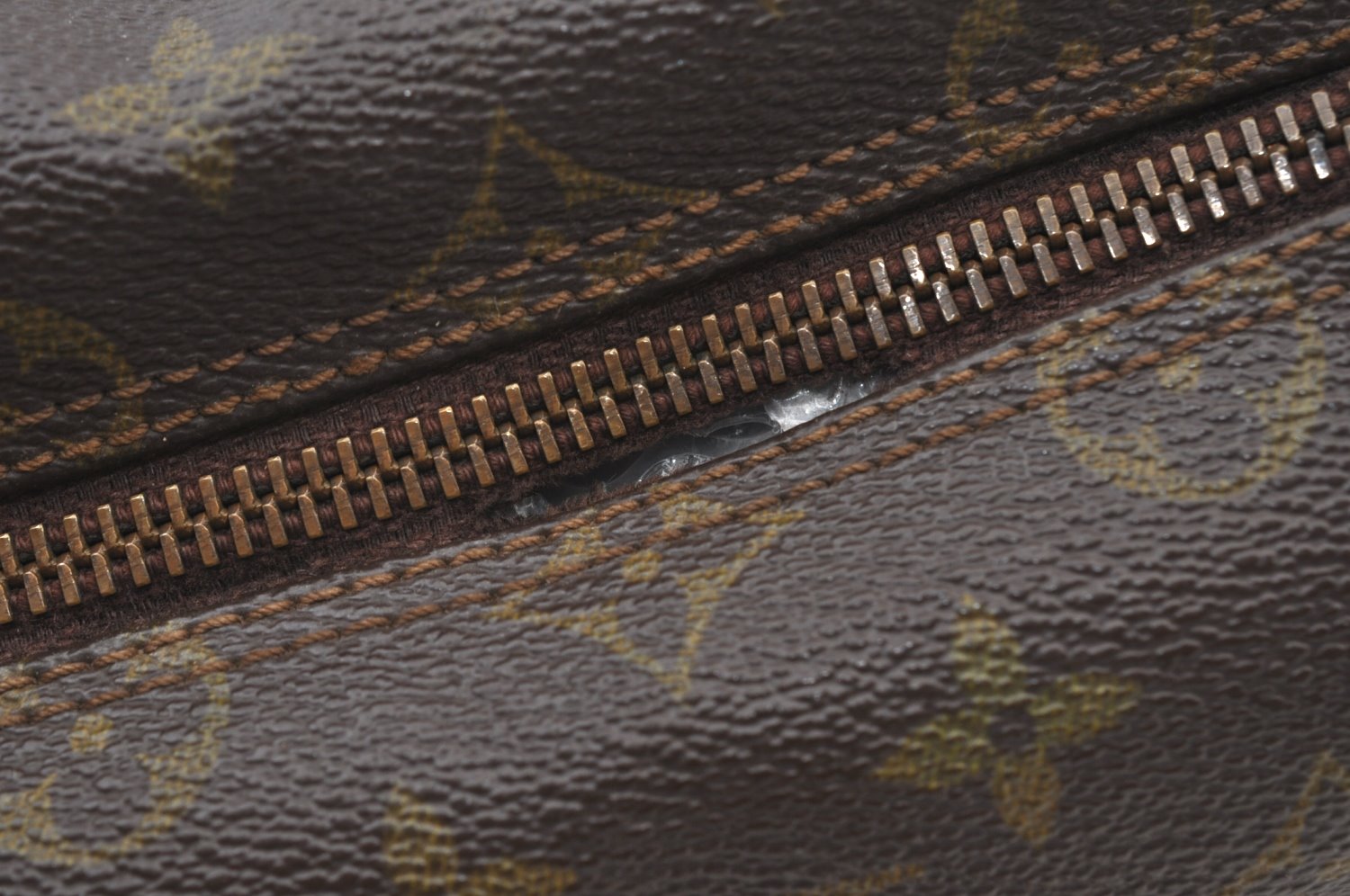 Authentic Louis Vuitton Monogram Papillon 26 Hand Bag Old Model LV K8391