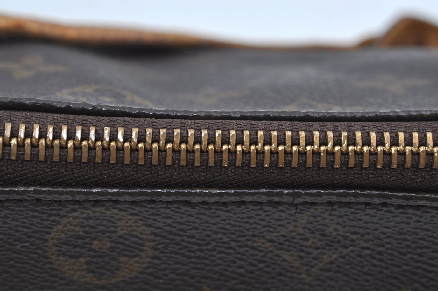 Authentic Louis Vuitton Monogram Boulogne 35 Shoulder Cross Bag M51260 LV K8393