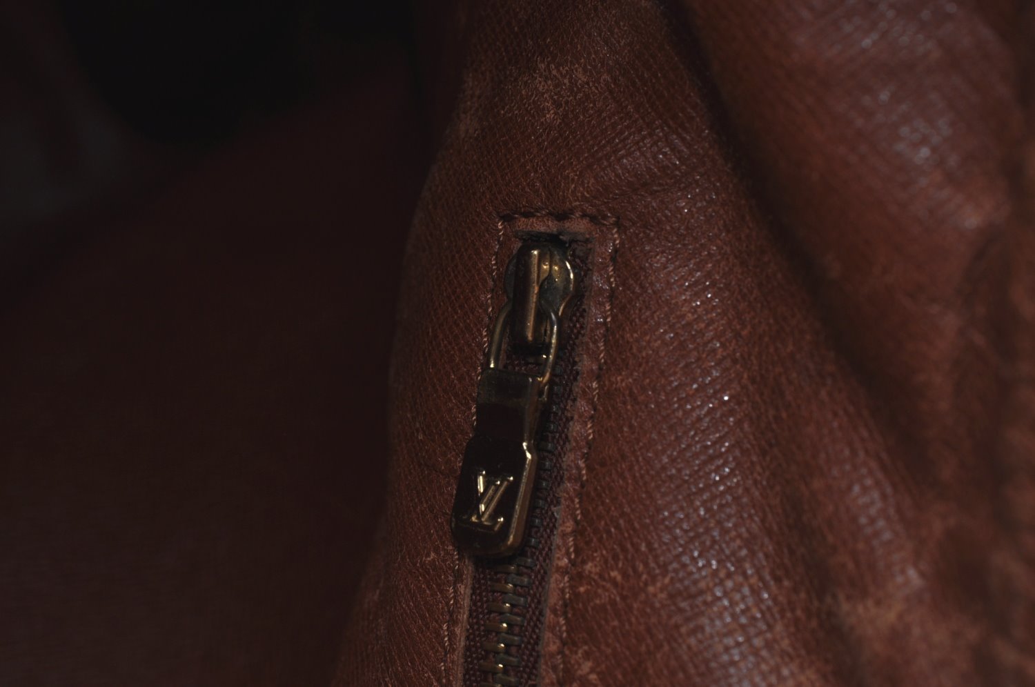 Authentic Louis Vuitton Monogram Boulogne 35 Shoulder Cross Bag M51260 LV K8393