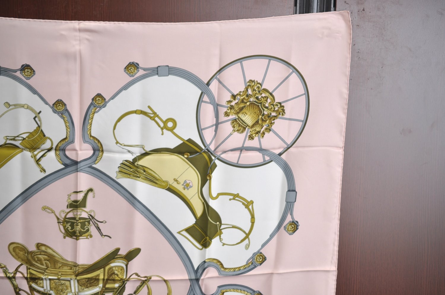 Authentic HERMES Carre 90 Scarf 