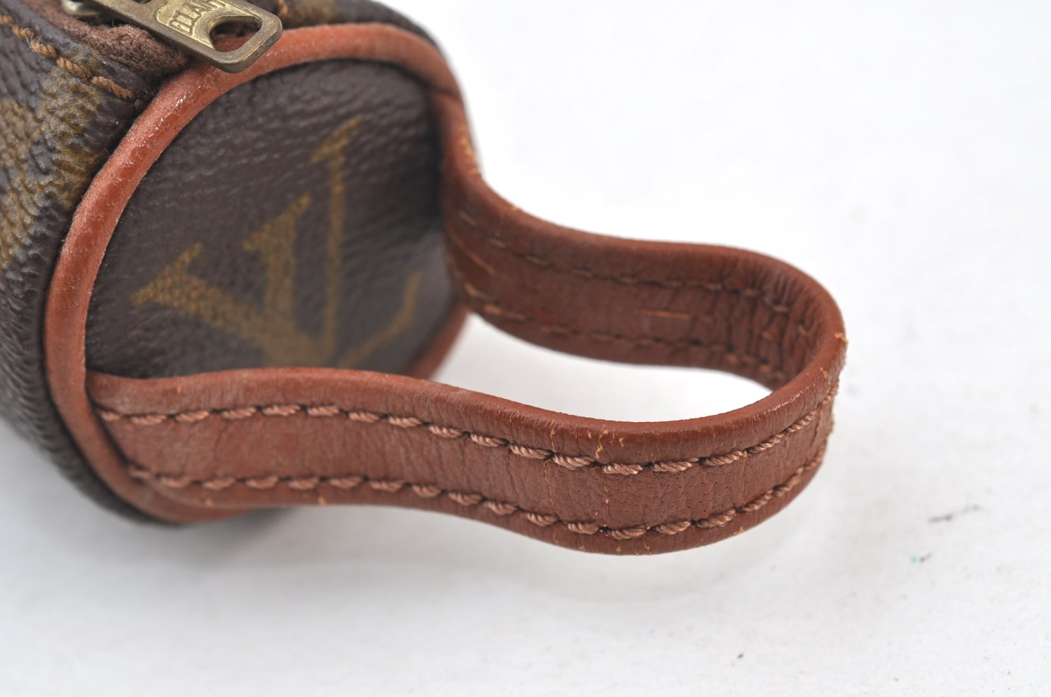 Authentic Louis Vuitton Monogram Etui 3 Golf Ball Case Old Model LV K8403