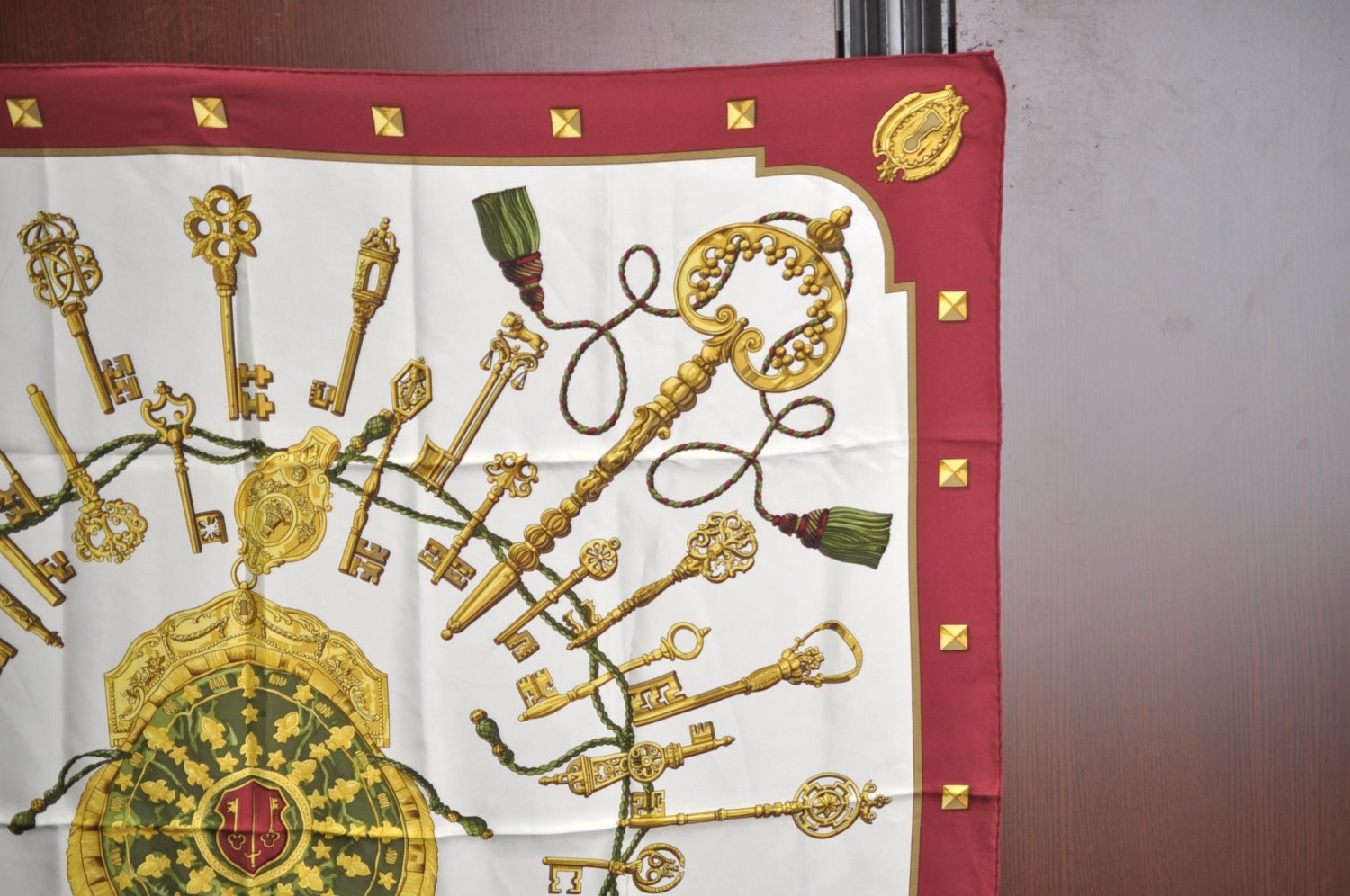 Authentic HERMES Carre 90 Scarf 