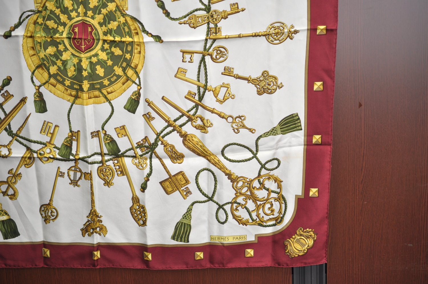 Authentic HERMES Carre 90 Scarf 