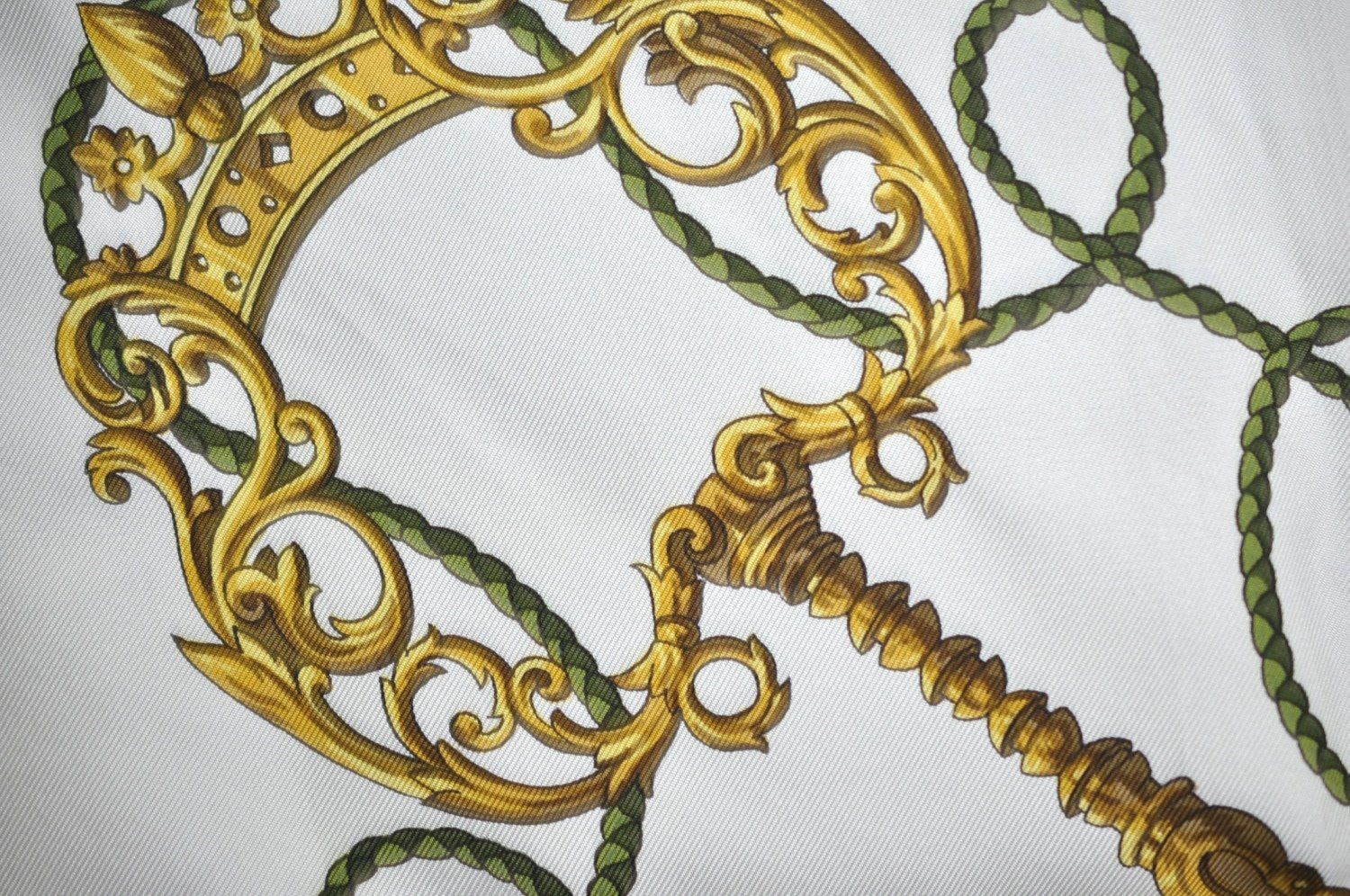 Authentic HERMES Carre 90 Scarf 