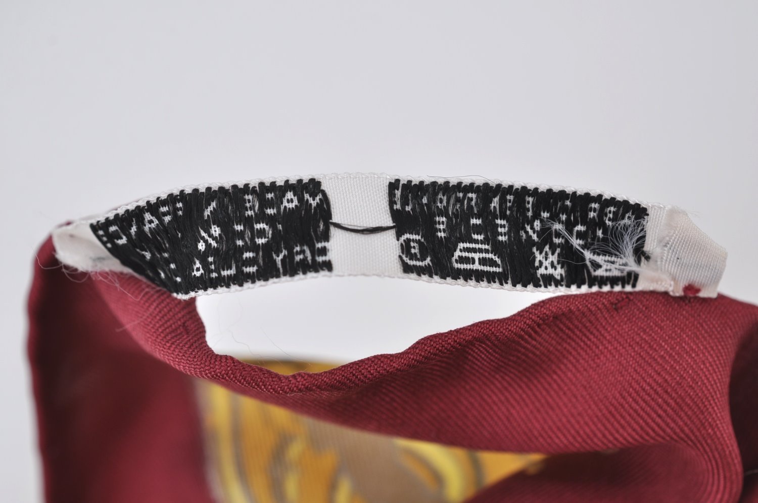 Authentic HERMES Carre 90 Scarf 