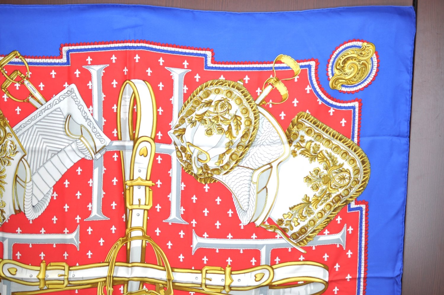 Authentic HERMES Carre 90 Scarf 