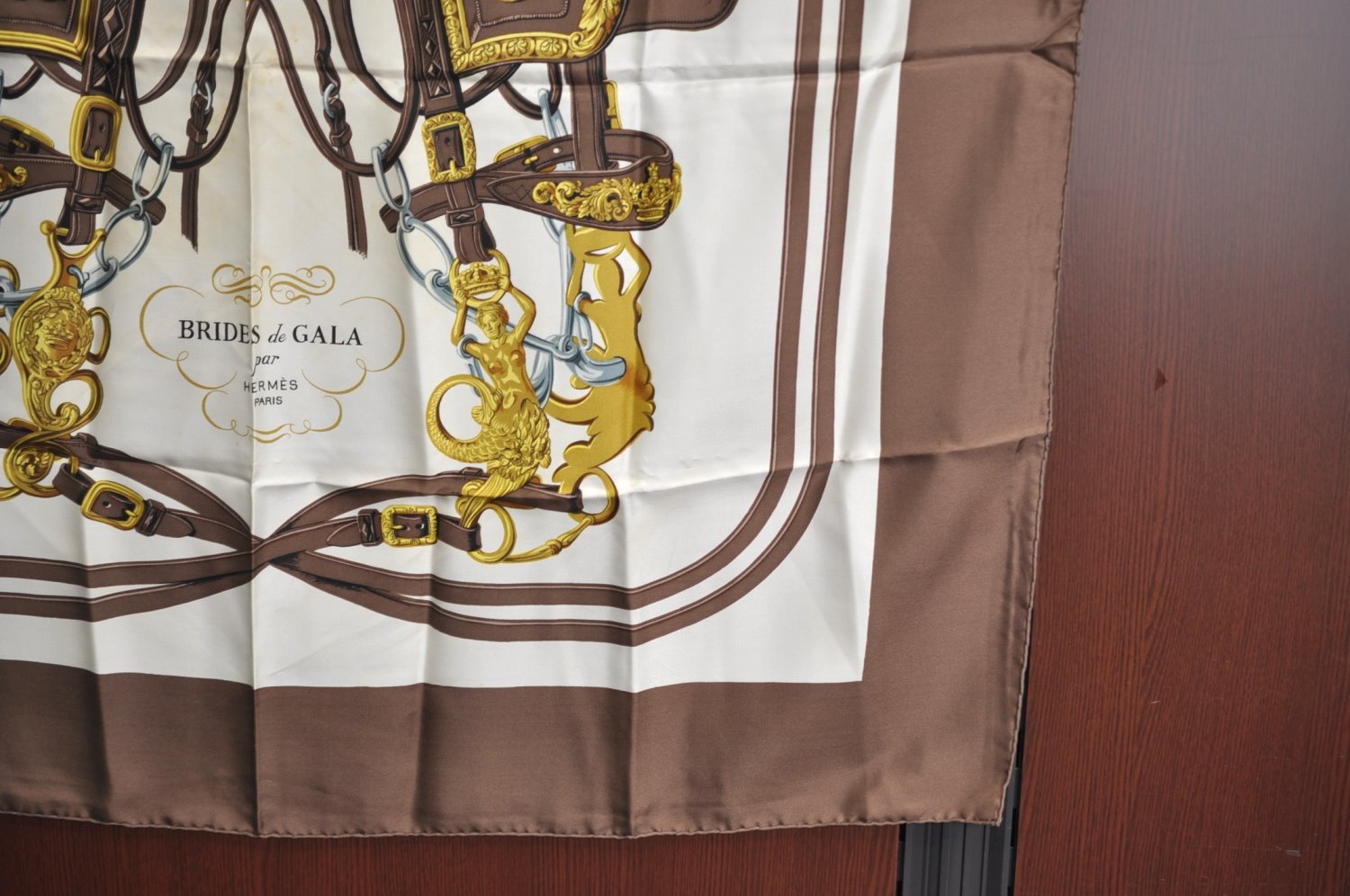 Authentic HERMES Carre 90 Scarf 