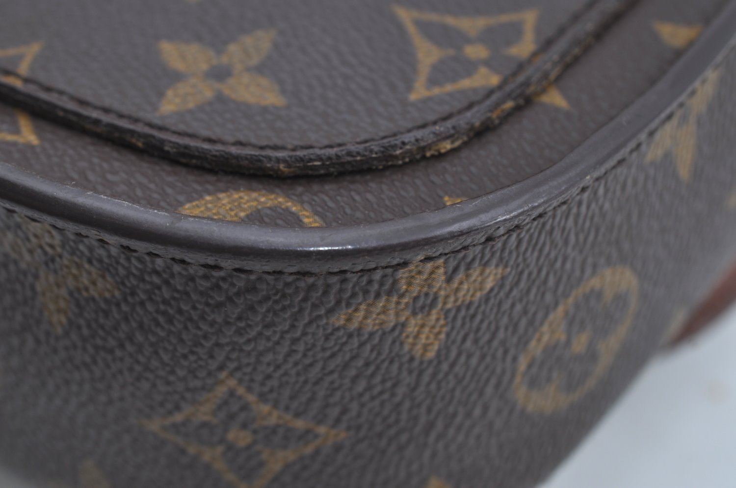 Authentic Louis Vuitton Monogram Saint Cloud MM M51243 Shoulder Cross Bag K8418