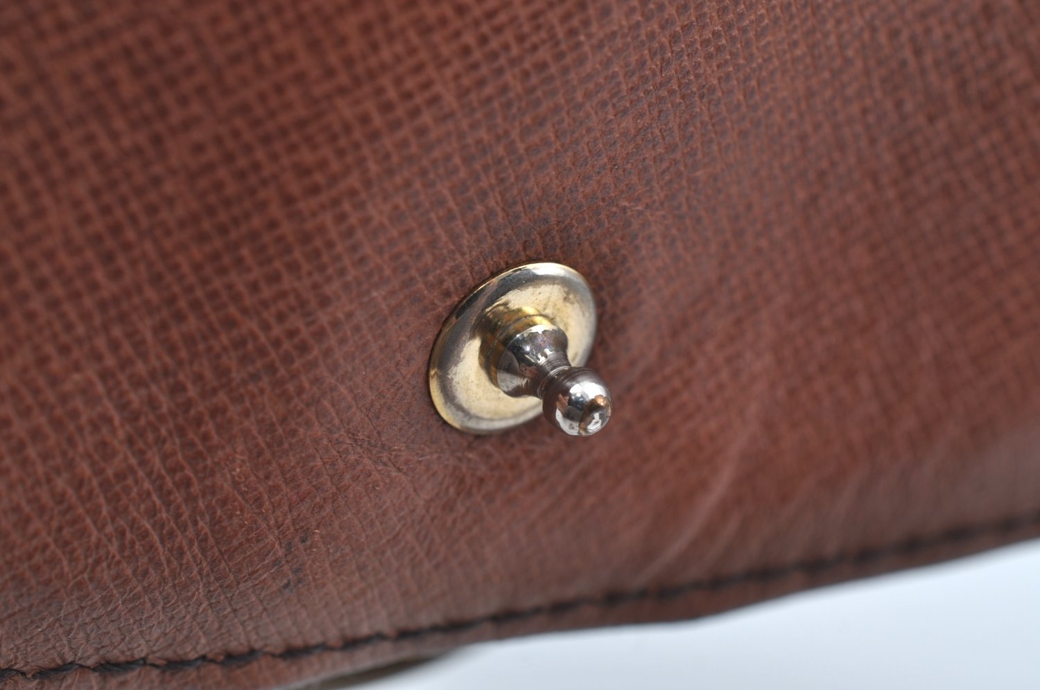 Authentic Louis Vuitton Monogram Saint Cloud MM M51243 Shoulder Cross Bag K8418