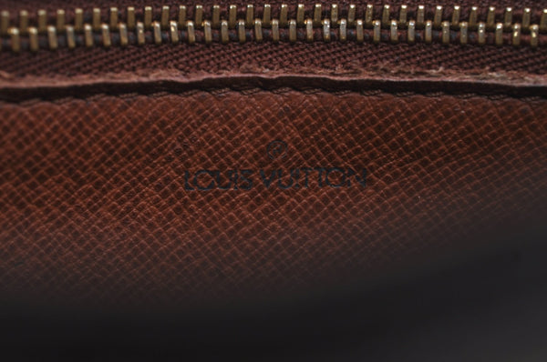 Authentic Louis Vuitton Monogram Saint Cloud MM M51243 Shoulder Cross Bag K8418