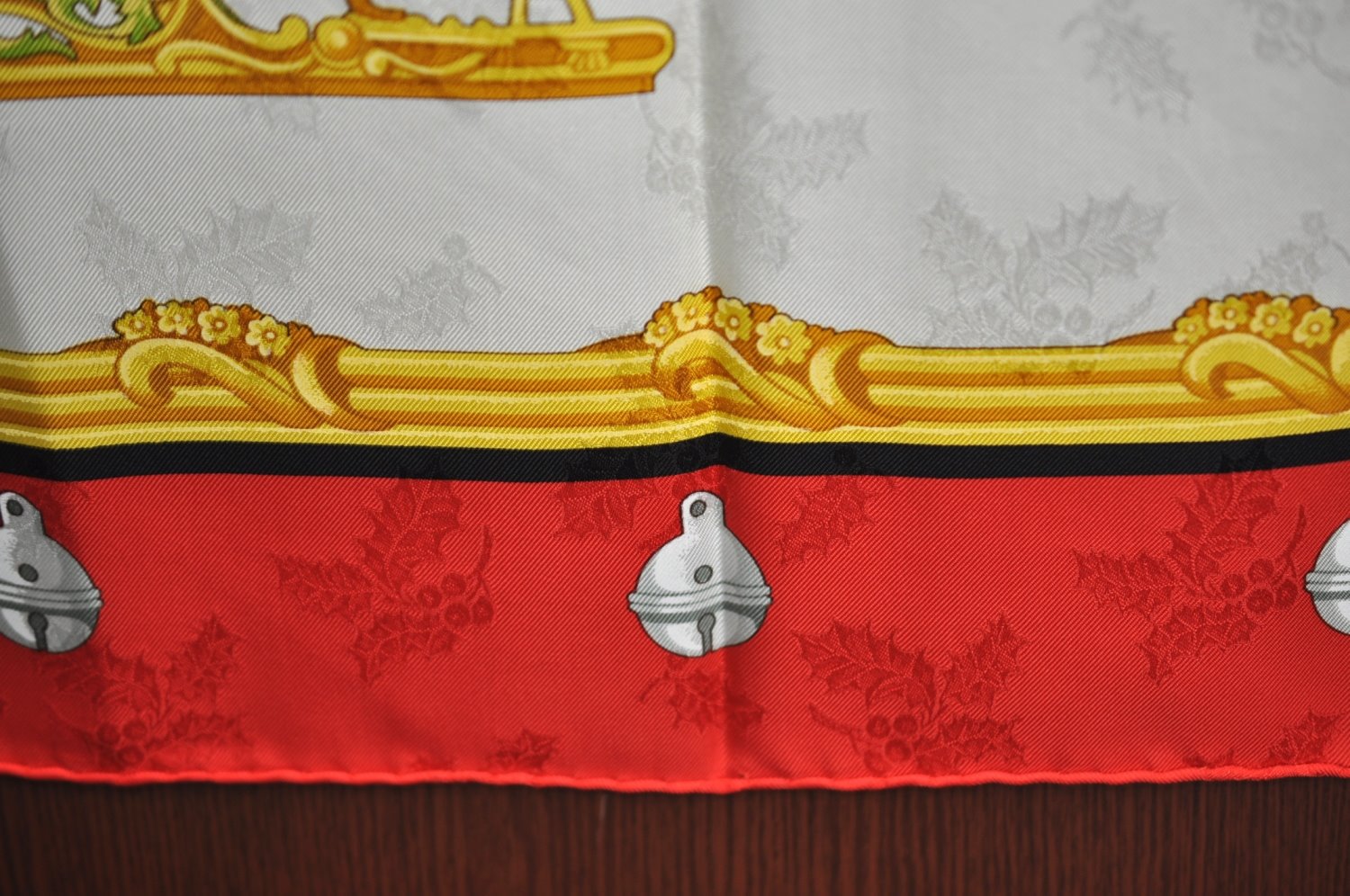 Authentic HERMES Carre 90 Scarf 