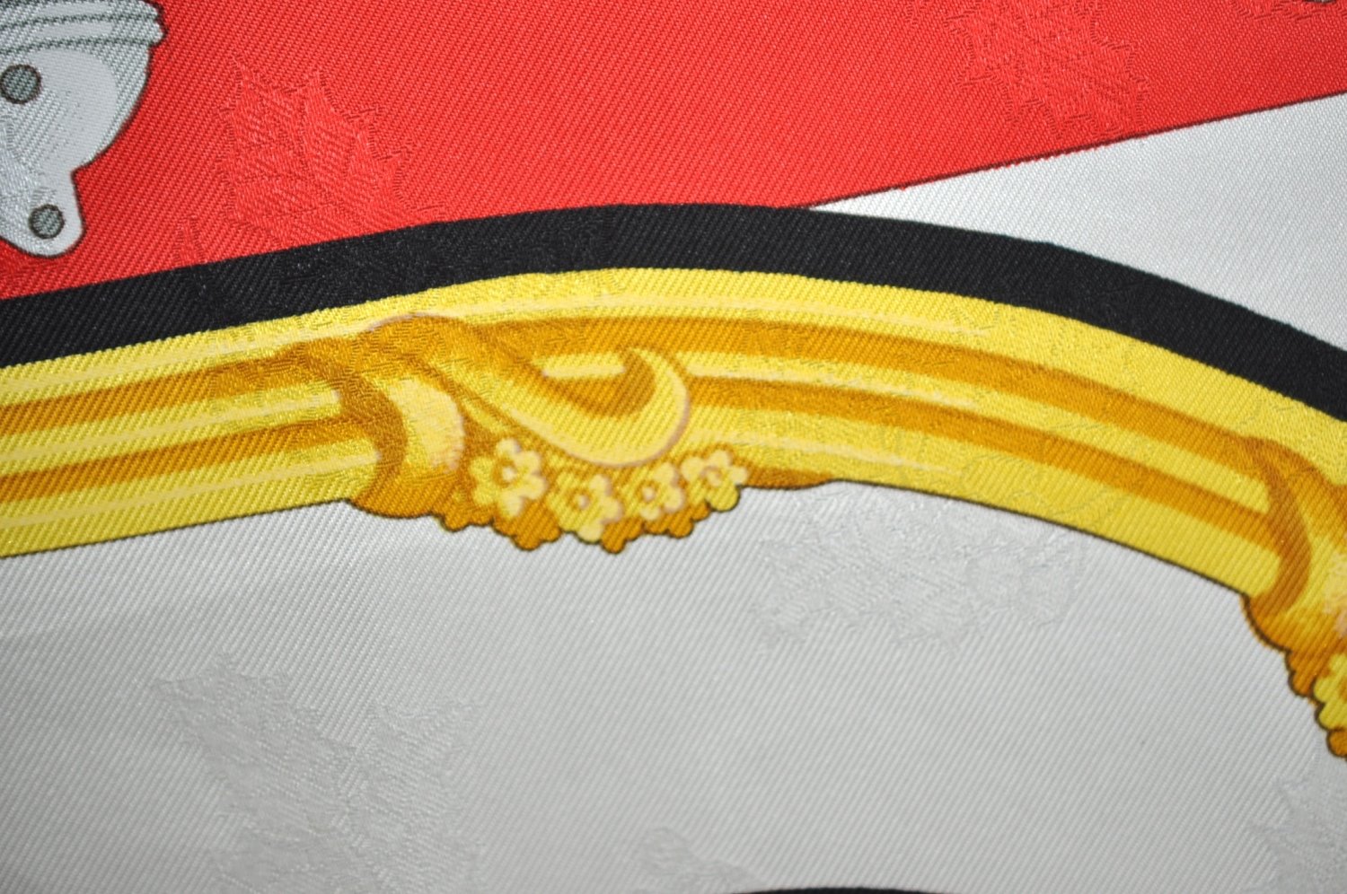 Authentic HERMES Carre 90 Scarf 