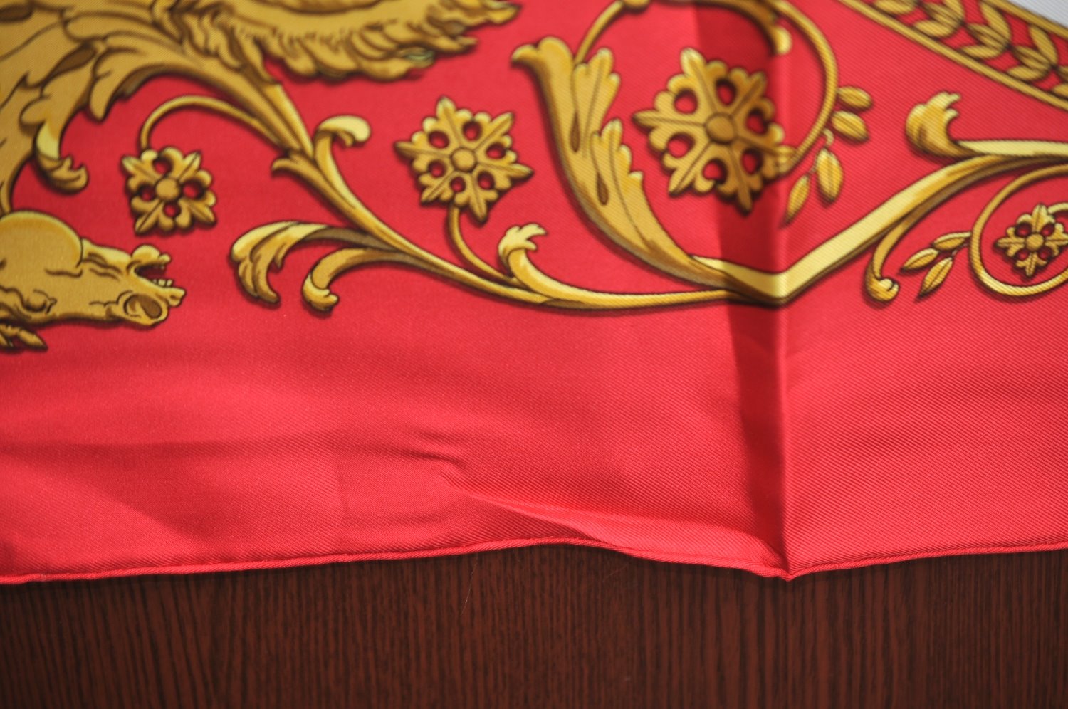 Authentic HERMES Carre 90 Scarf 