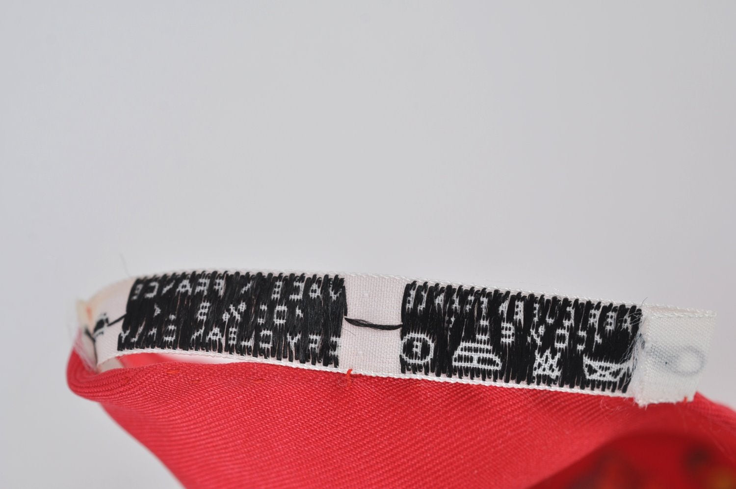 Authentic HERMES Carre 90 Scarf 