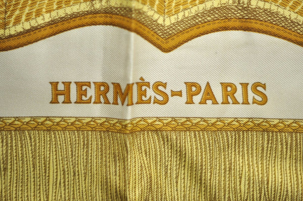 Authentic HERMES Carre 90 Scarf "Poste et Cavalerie" Silk Light Beige Box K8428